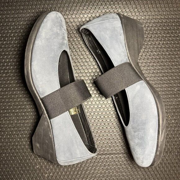 THE FLEXX Run Quickly Leather Wedge Pump Slate Blue Mary Janes Shoe Womens 7 - Picture 4 of 7